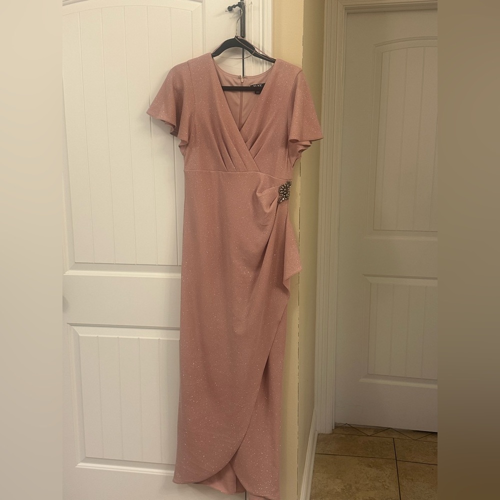 Elegant Pink Wrap Dress - Picture 1 of 3